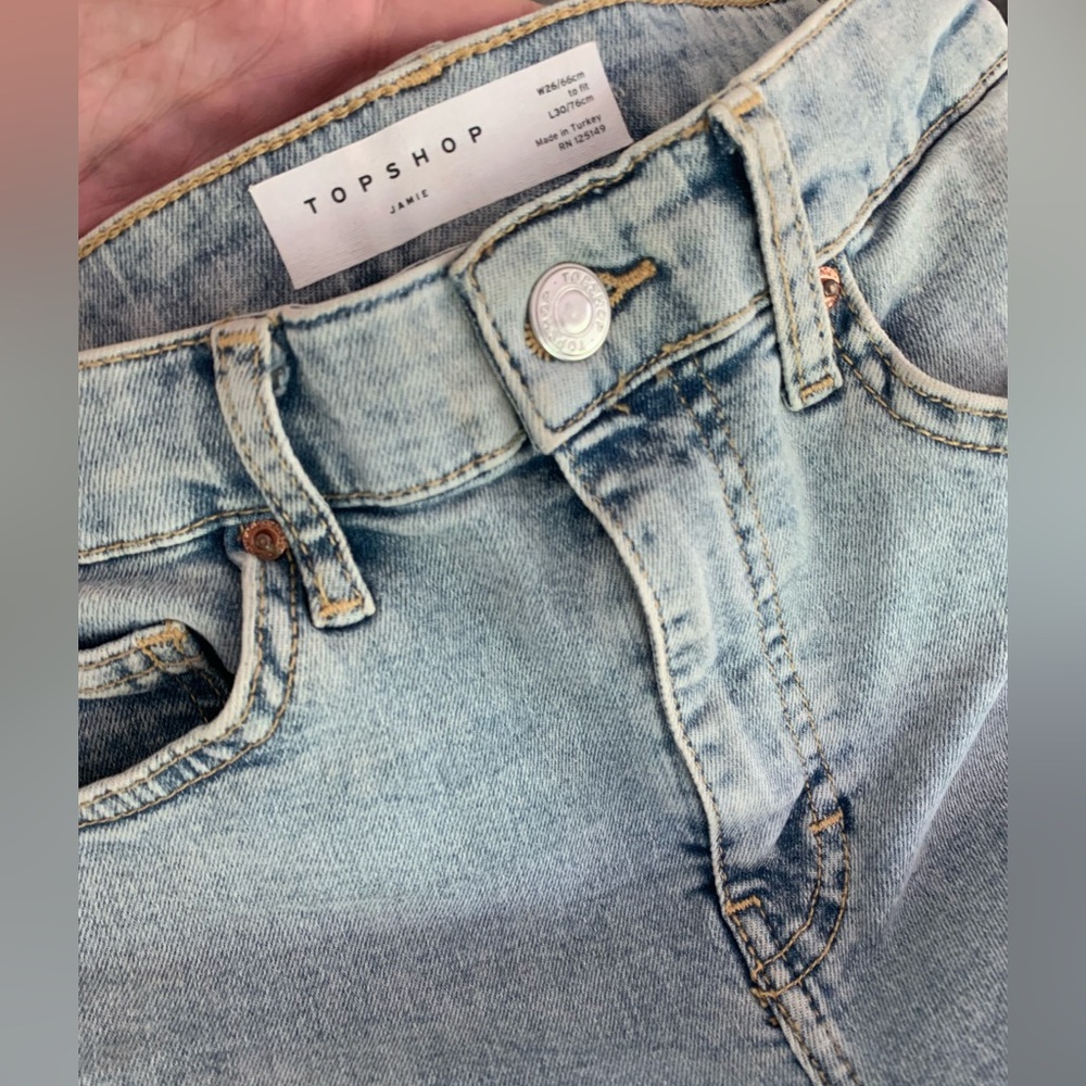 TOPSHOP Jamie Moto Jeans. New condition. Light wash.